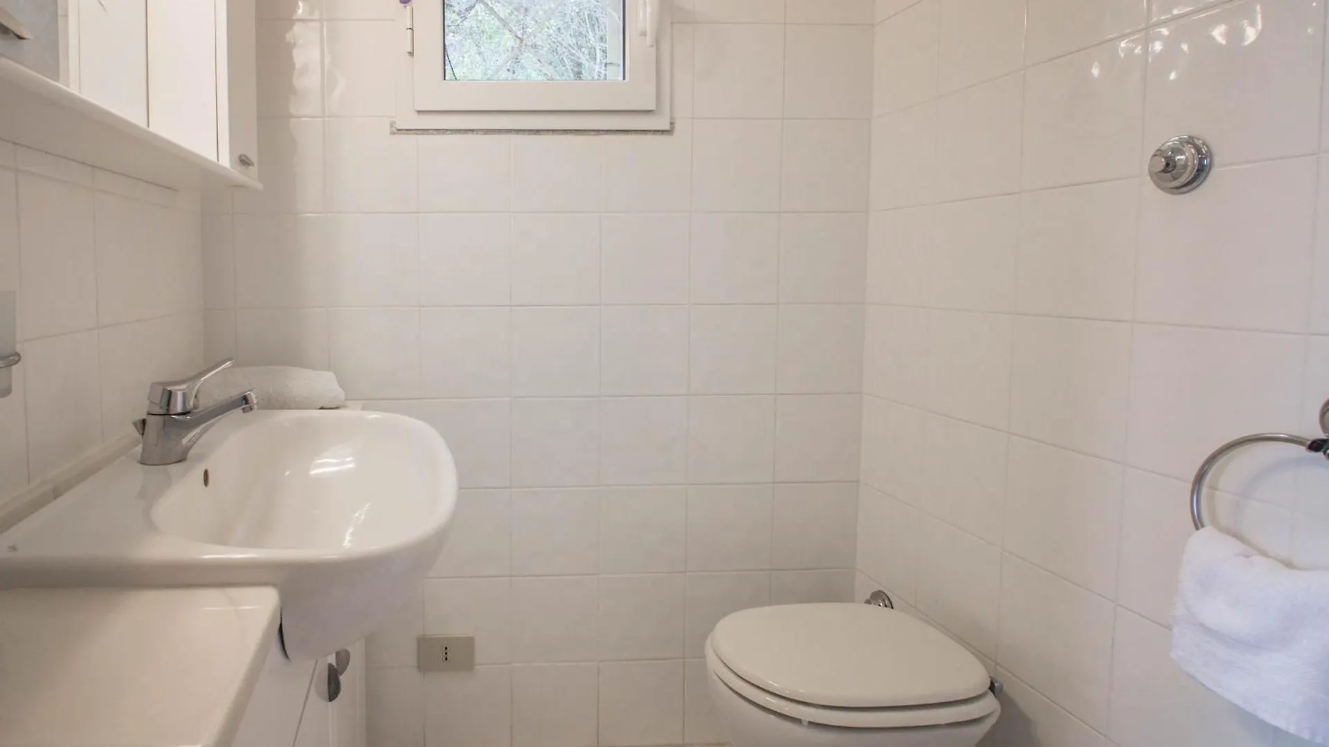 Rustic Apartment Near La Conia Beach With Parking! 카니지오네 이탈리아