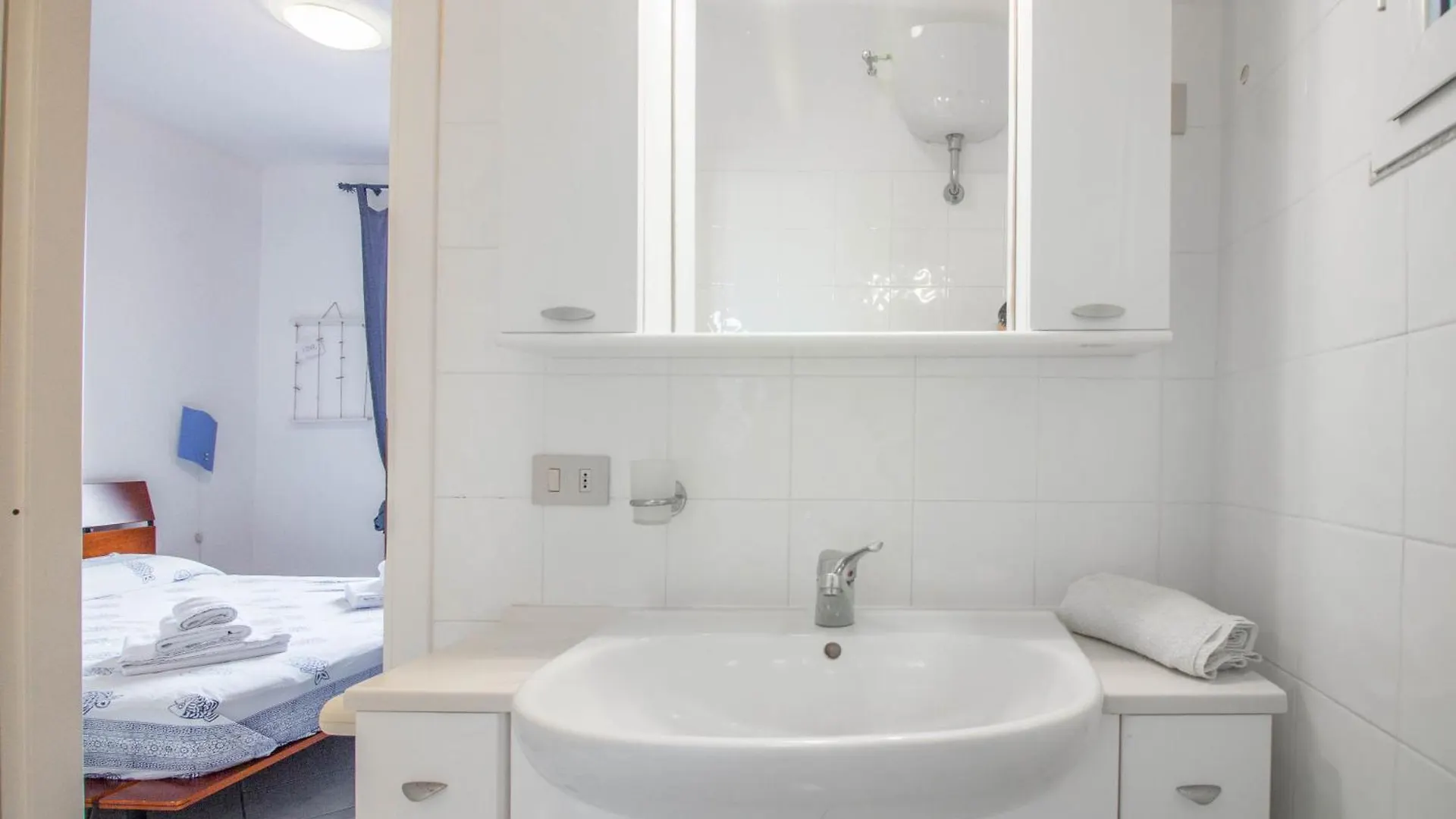 Rustic Apartment Near La Conia Beach With Parking! 카니지오네