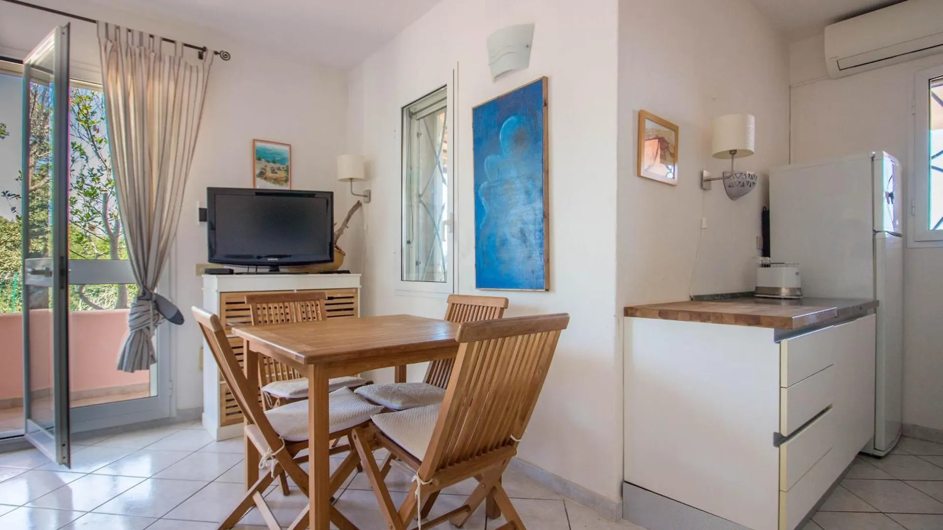 Rustic Apartment Near La Conia Beach With Parking! 카니지오네 이탈리아