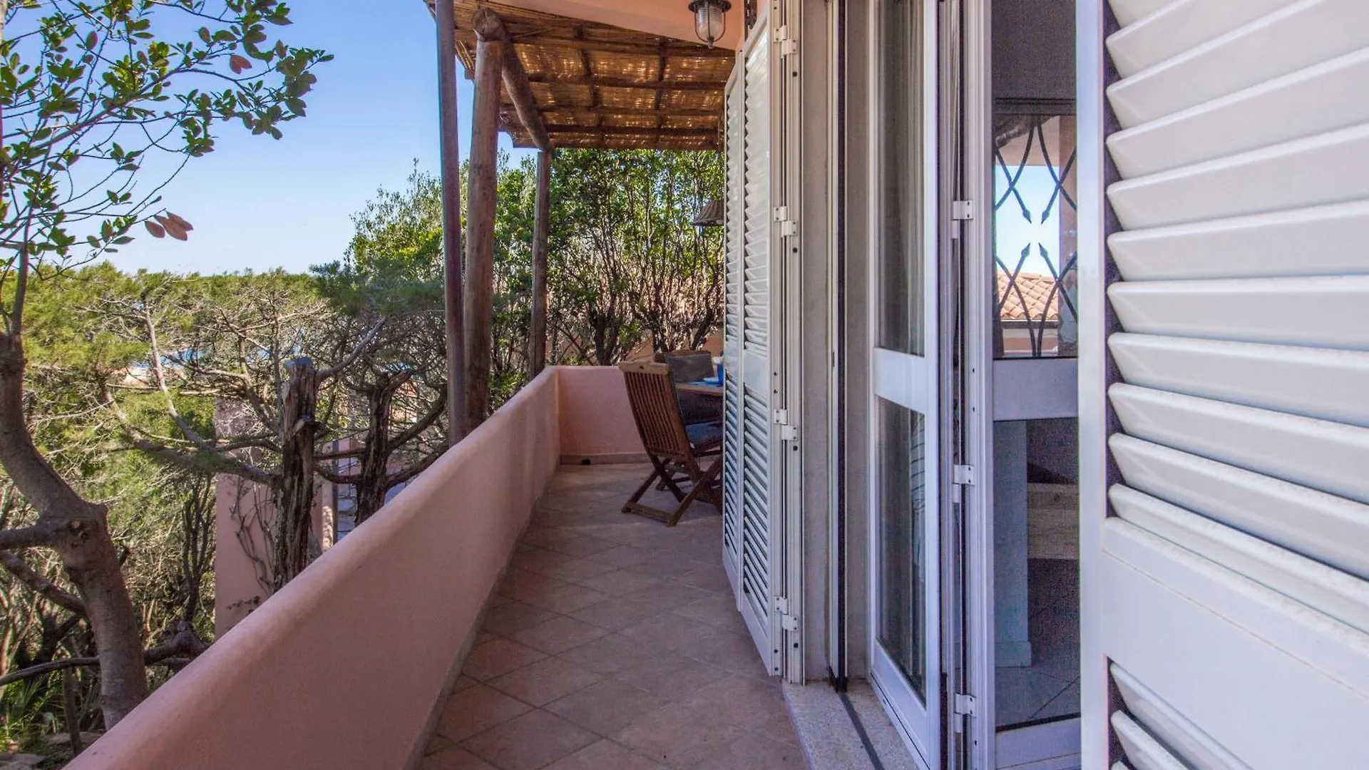 Rustic Apartment Near La Conia Beach With Parking! カンニジョネ